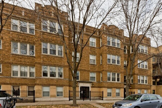 Building Photo - 1 bedroom in Chicago IL 60618