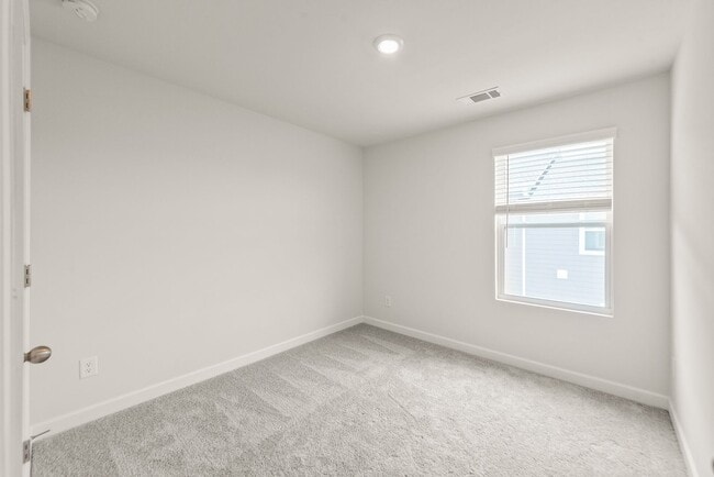 Building Photo - 7136 Bryce Ave