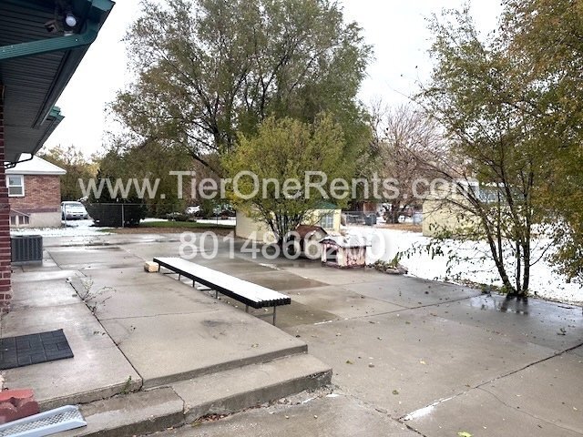 Building Photo - NO DEPOSIT option available for qualified renters!