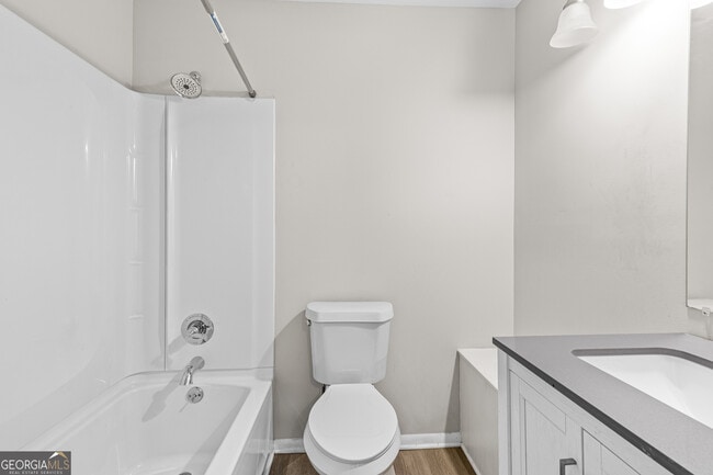 Building Photo - 6349 Holcomb Way