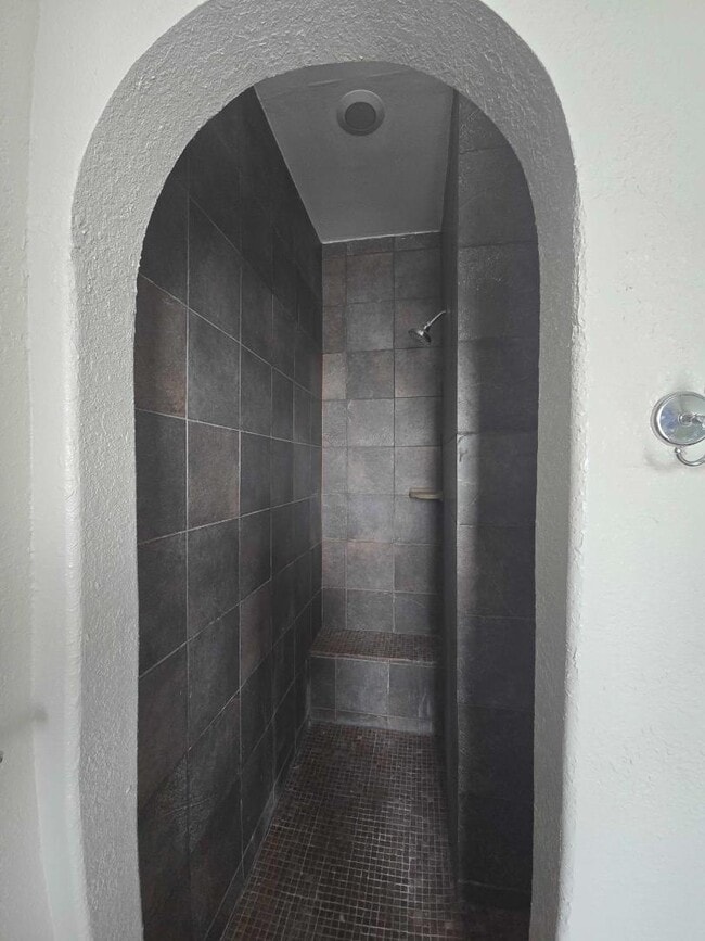 Building Photo - 501 Prospect St