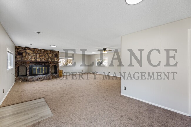 Building Photo - 1823 S Hiram St