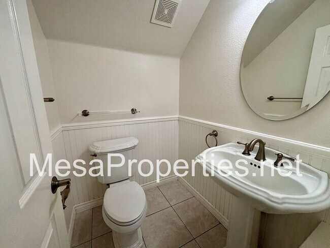 Building Photo - 9788 Balaton St