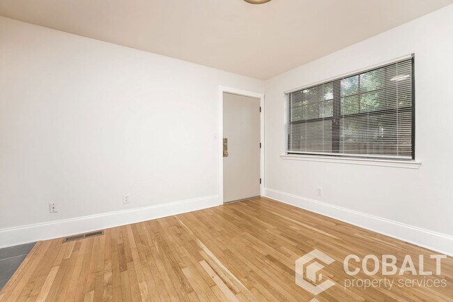 Building Photo - 755 St Charles Ave NE