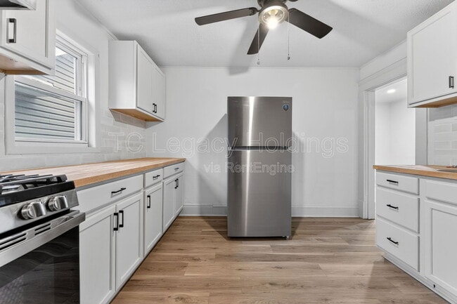 Building Photo - 2201 Gould Ave