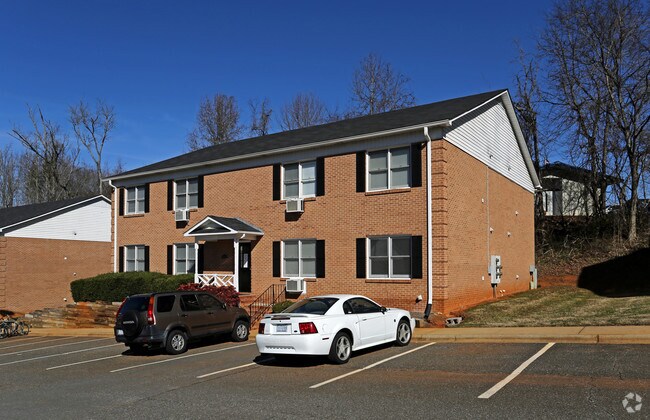 Shadow Creek Apartments Gastonia, NC Apartment Finder