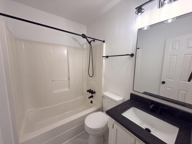Building Photo - Move-In ready-Rosewood 3BR w/ Fenced Yard + Pet Friendly