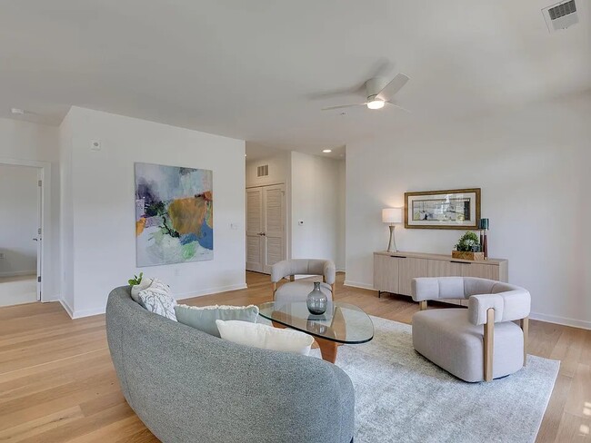 Building Photo - 400 Blackwell Dr