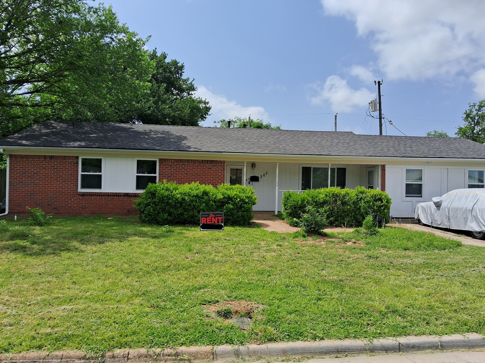 Building Photo - 207 Arnett Dr