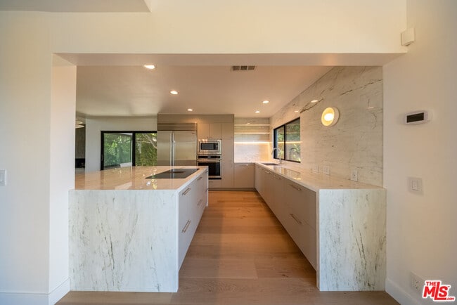 Building Photo - 13302 Mulholland Dr