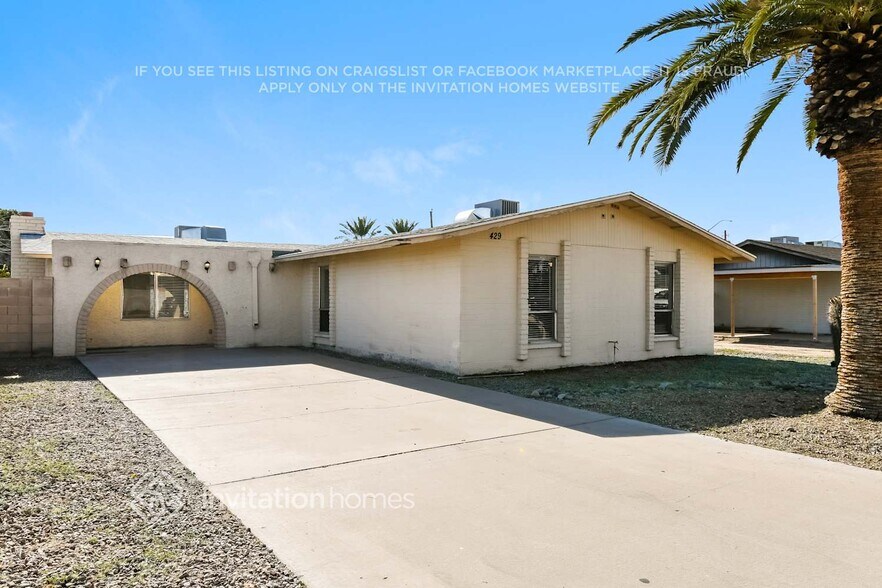 Building Photo - 429 E 10th Dr