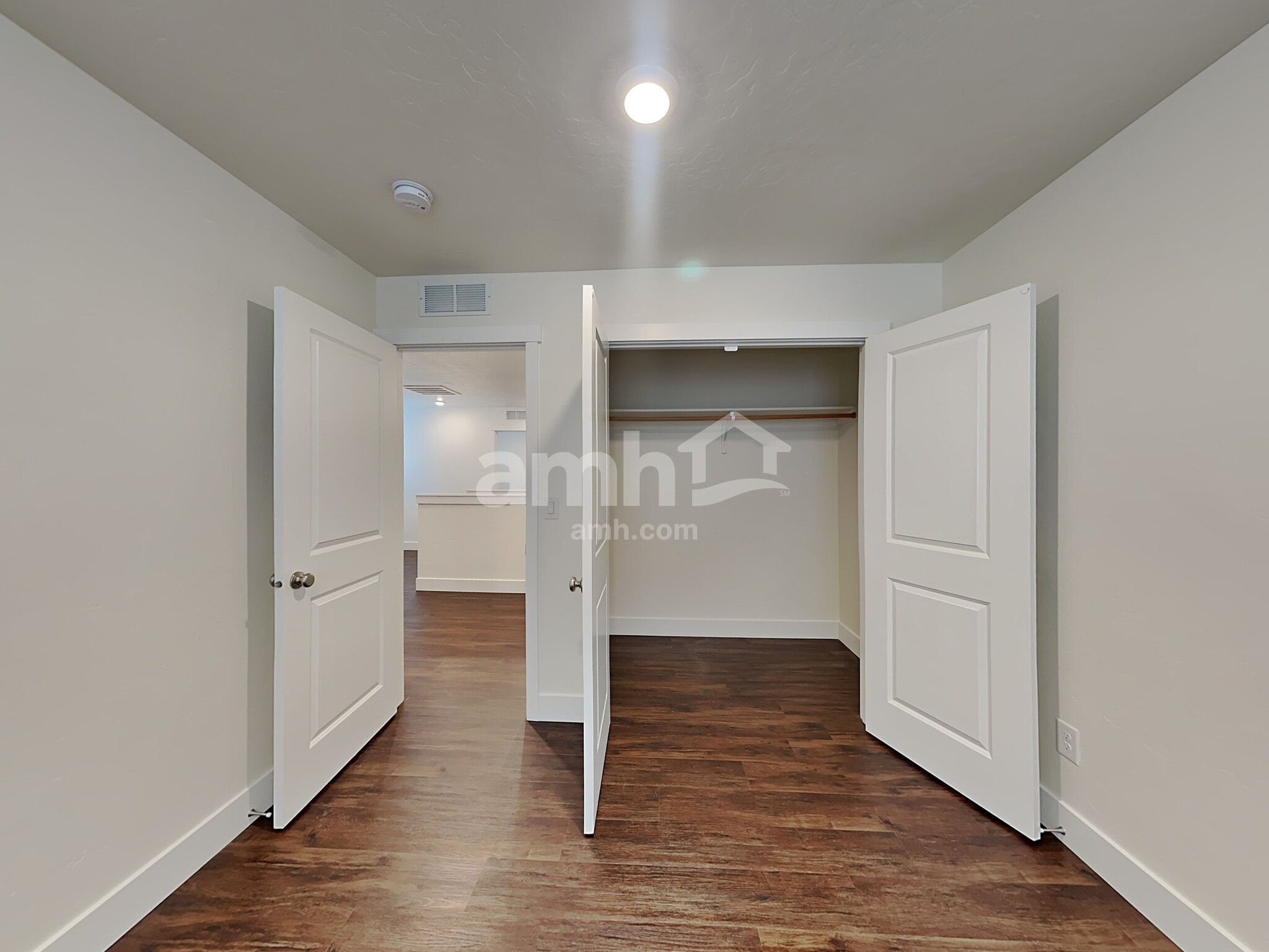 Building Photo - 9329 Wabash St