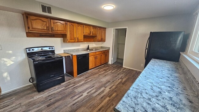 Building Photo - 1258 Richard Ct