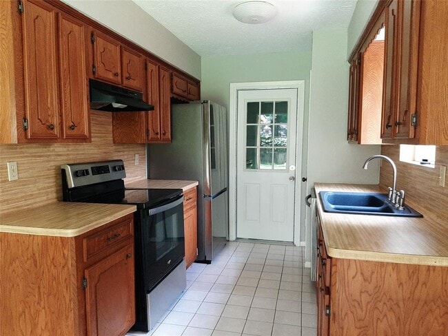 Building Photo - 3511 Dawnwood Dr