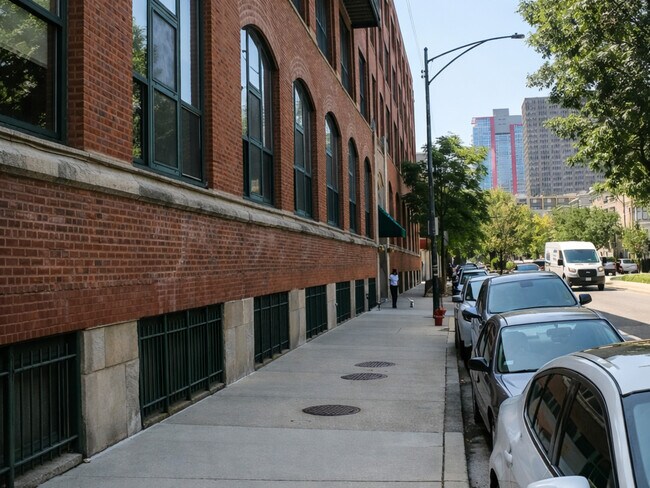 Building Photo - 1727 S Indiana Ave