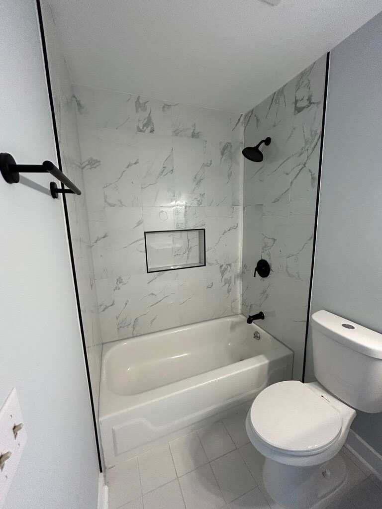 Building Photo - 430 Queens Rd