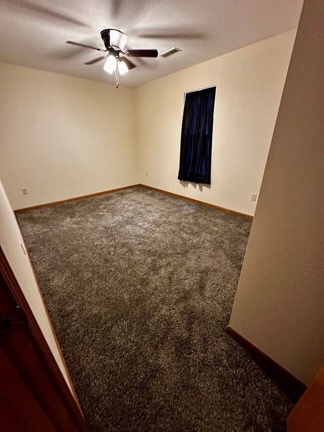 Building Photo - 3 Bedroom Home with Workshop in Boonville