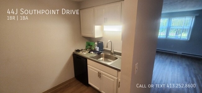 Building Photo - 44 Southpoint Dr