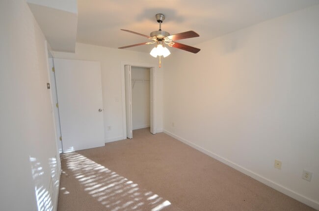 Building Photo - 142 Moreland Ave SE