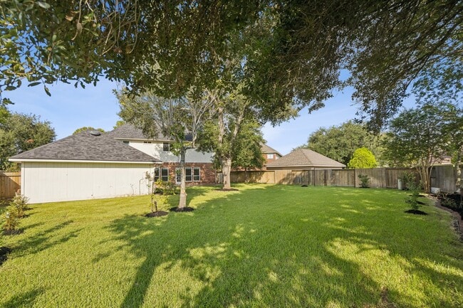 Building Photo - 16802 Willow Bend Ct