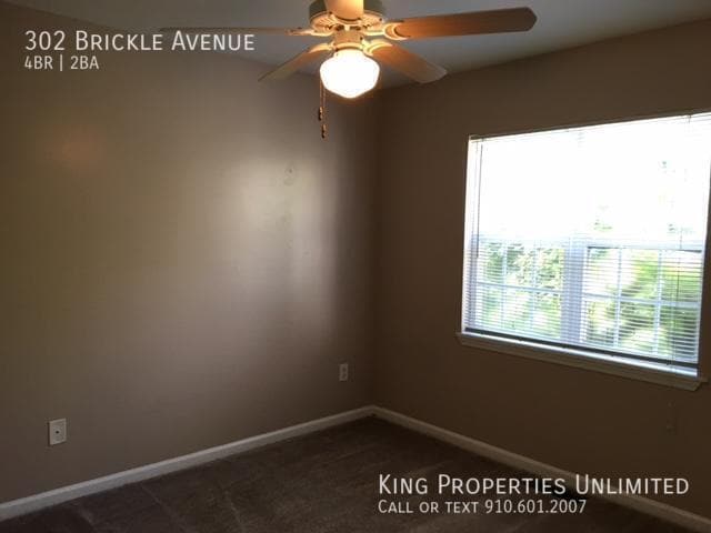 Building Photo - 302 Brickle Ave