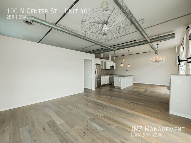 Building Photo - 100 N Center St