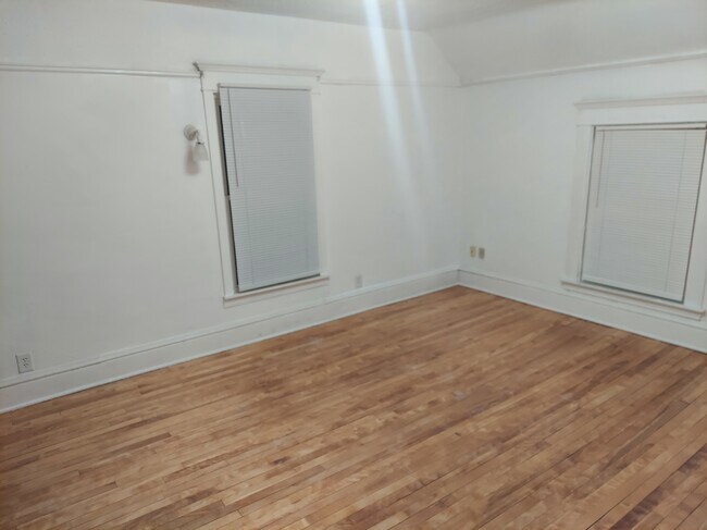 Building Photo - Dreamland Homes-5