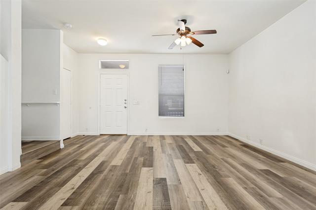 Building Photo - 2609 Van Buren Dr