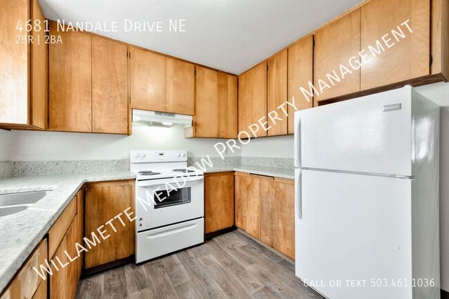 Building Photo - Spacious and Updated 2-Bedroom Apartment w...