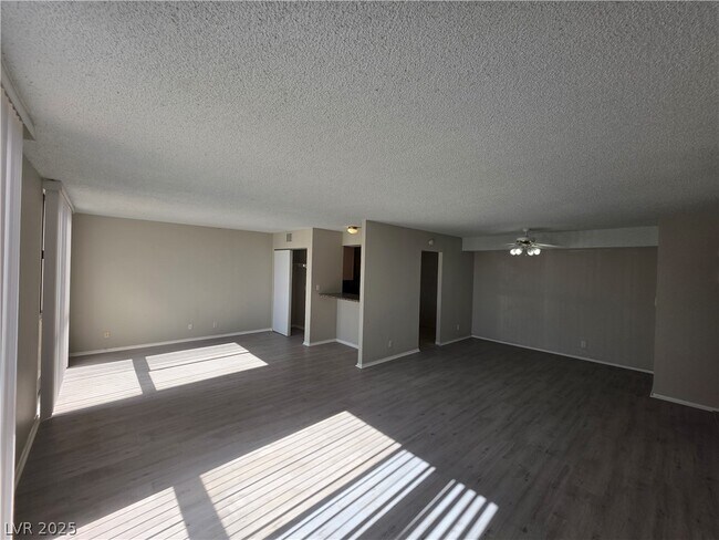 Building Photo - 3930 University Center Dr