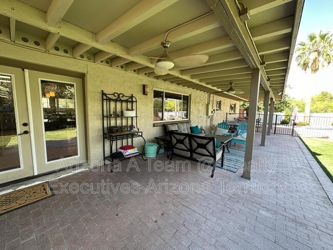Building Photo - 7740 E Manor Pl