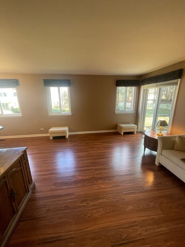 Building Photo - 1125 Auburn Ln