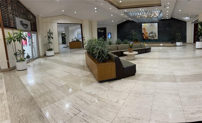 Building Photo - 801 Brickell Bay Dr