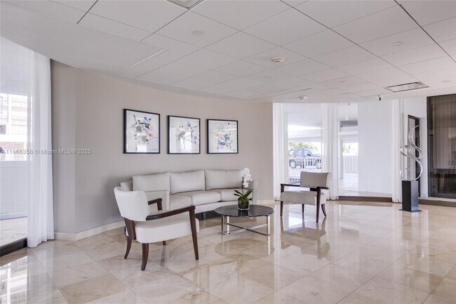 Building Photo - 1200 S Ocean Blvd