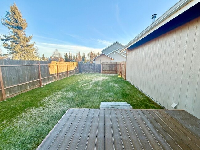 Building Photo - KENAI RANCH HOME!