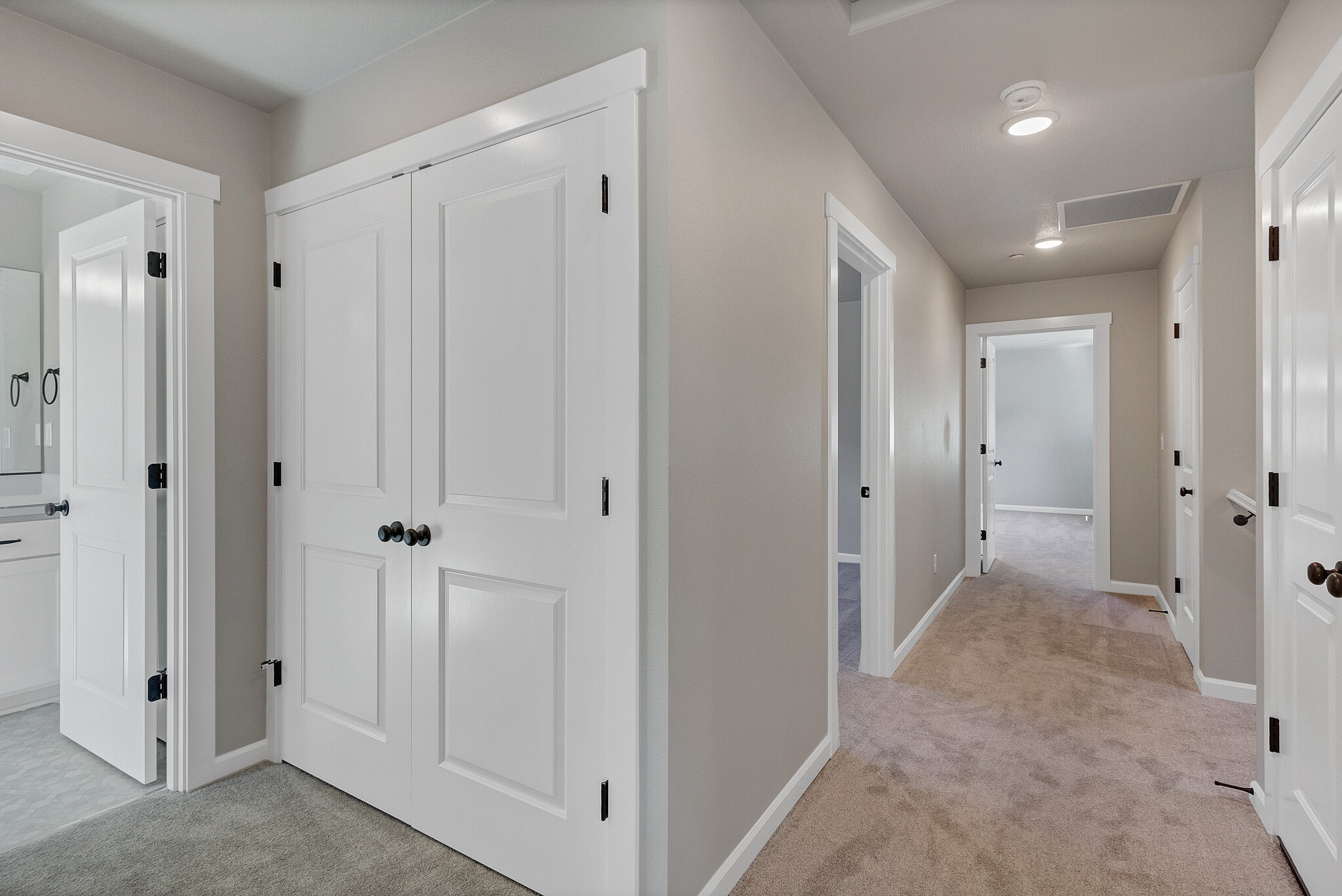 Hallway (2nd Floor) - 2057 Audubon Ave SE