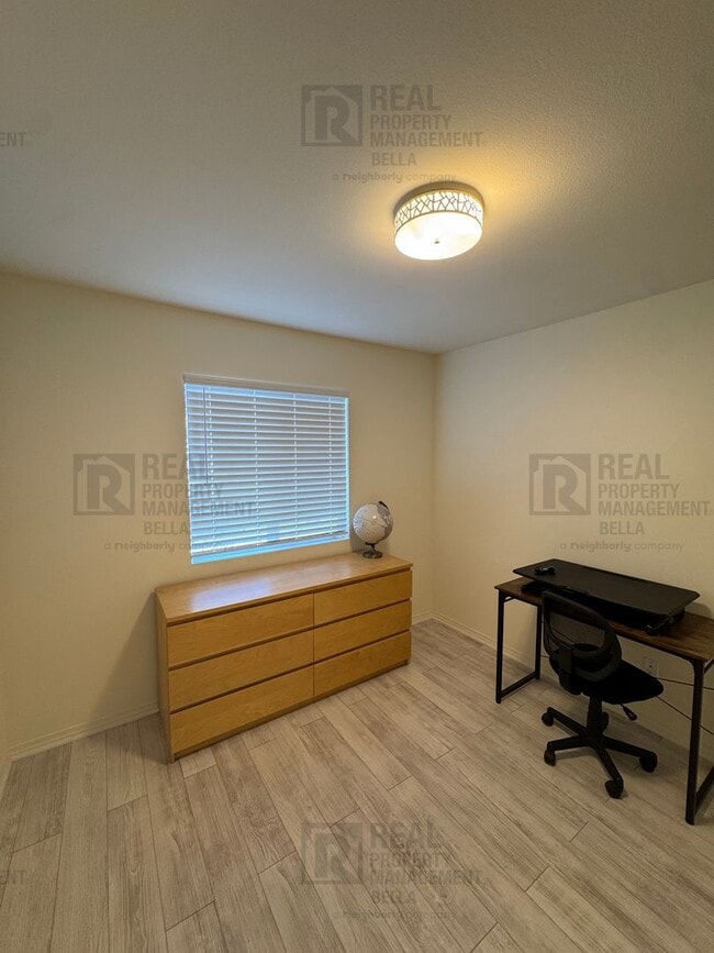 Building Photo - Spacious Corner Lot Home in Desirable Winchester Community – 3 Bed + Office + Large Backyard!