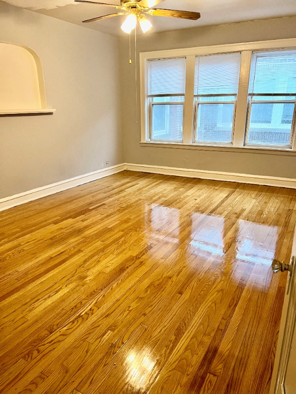 Building Photo - 5031 N Harding Ave