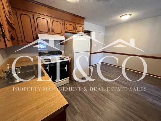 Building Photo - 22-B Rachel Ct