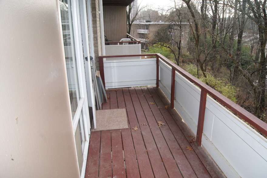Building Photo - 7531 Spring Lake Dr