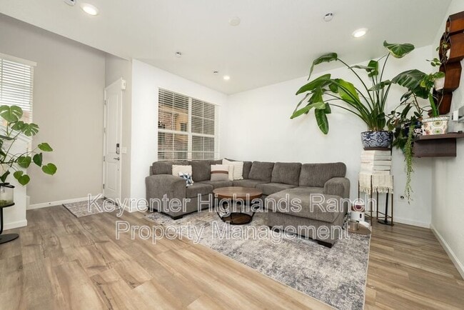 Building Photo - 8377 Lorenzo Ln