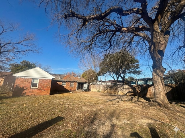 Building Photo - 3502 Michigan Ave