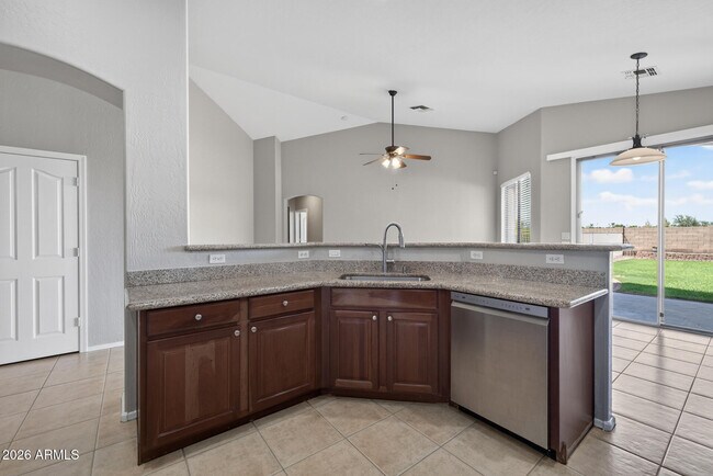 Building Photo - 3096 E Kingbird Pl