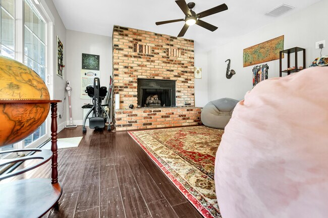 Building Photo - 73853 Playa Vista Dr