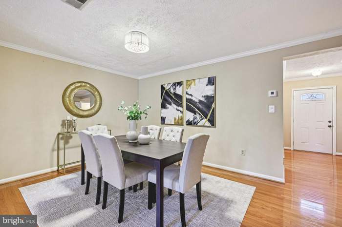 Building Photo - 5555 First Statesman Ln