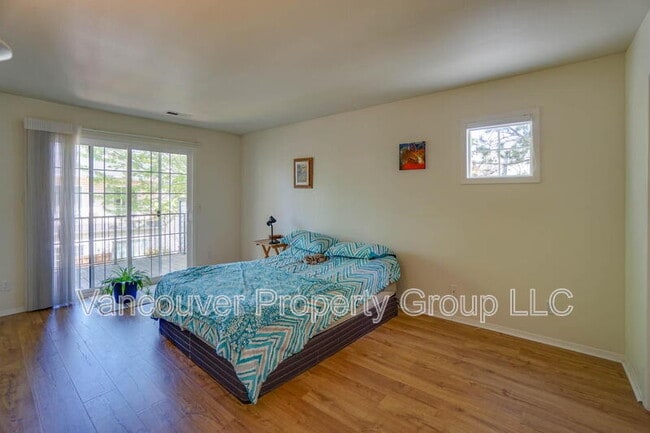 Building Photo - 13210 SE 7th St