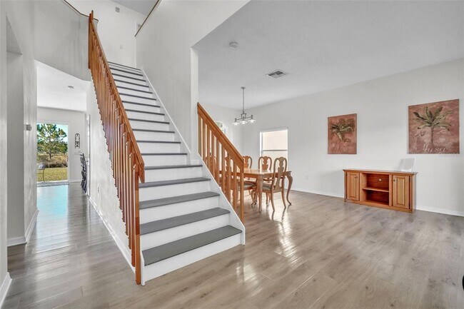 Building Photo - 9826 Heron Pointe Dr