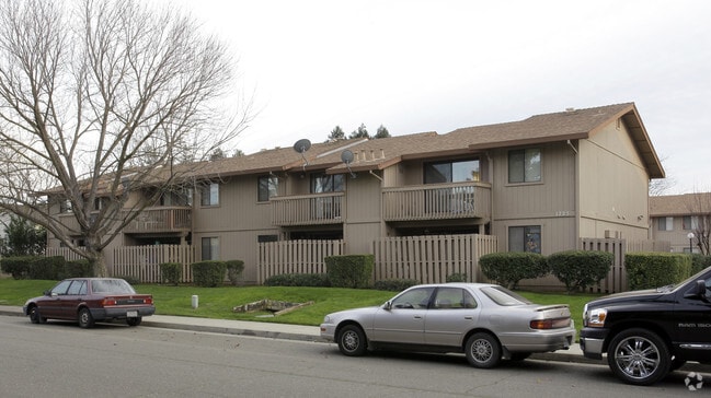 Watson Ranch Apartments - Watson Ranch Apts