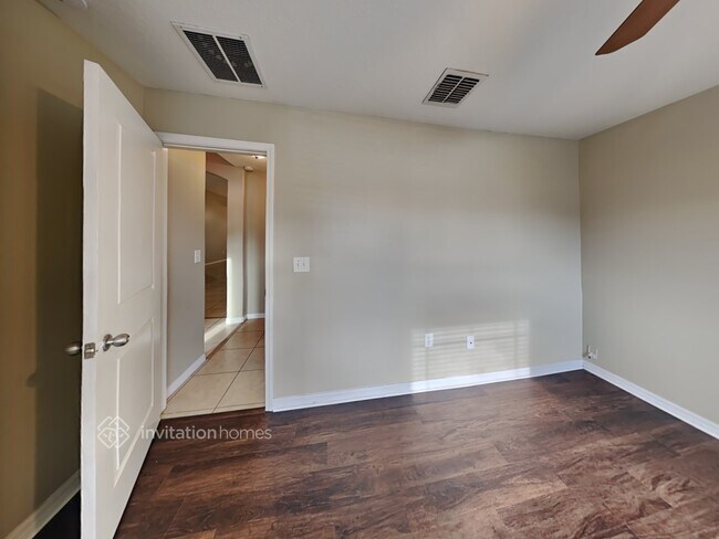 Building Photo - 7237 Twin Cedar Ln