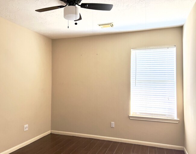 Building Photo - 7411 Orchard Hills Ln